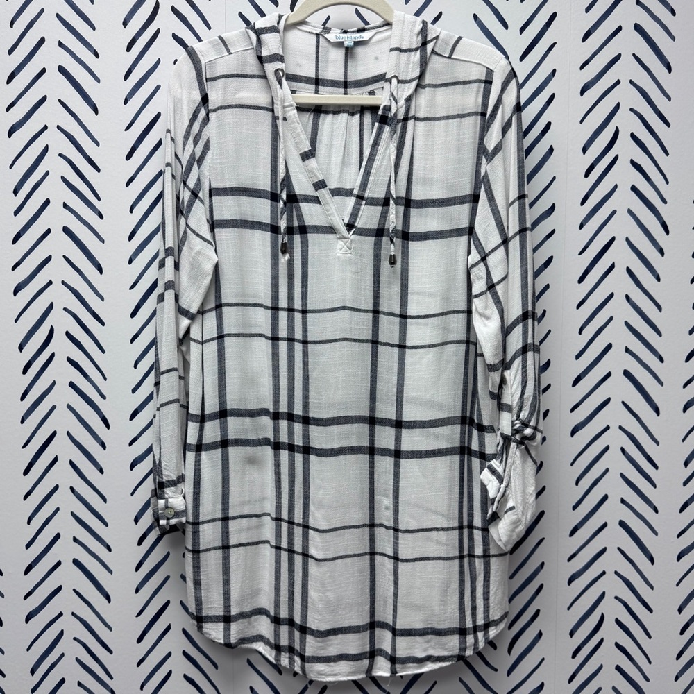 Blue Island Navy and White Plaid Swim Coverup - M